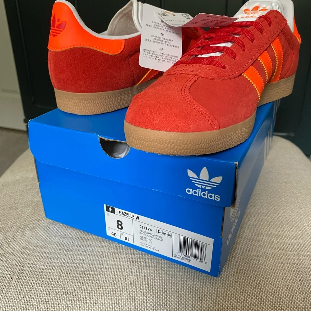 Adidas Gazelle Women’s Size 8 Red & Solar Orange Shoes NWT - Picture 6 of 11